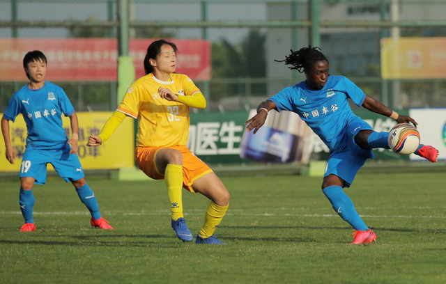  那不勒斯五连胜强势登顶积分榜首  